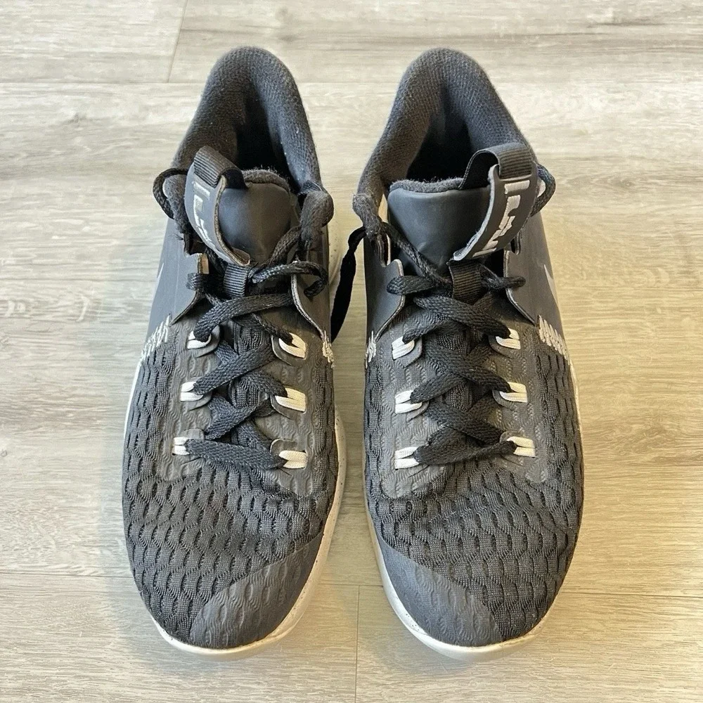 nike lebron witness 5 GS 7Y Black White Basketball Shoes Youth